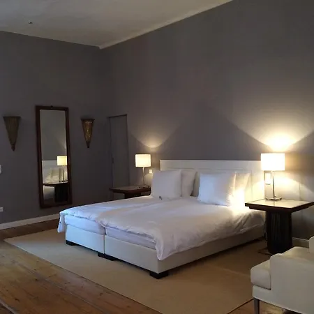 Goldenes Kreuz Hotel *