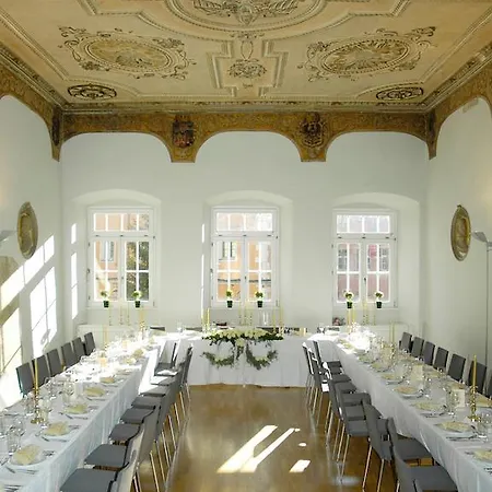 Hotel Goldenes Kreuz *