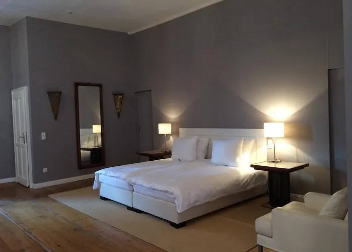 Goldenes Kreuz Hotel *